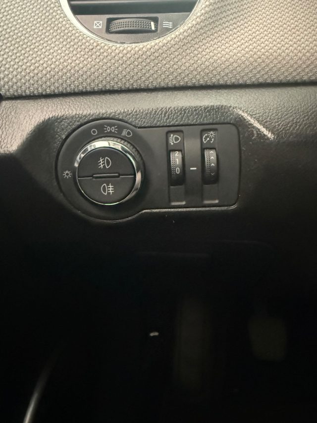 CHEVROLET CRUZE 1.6 4 PORTE LS - foto 14