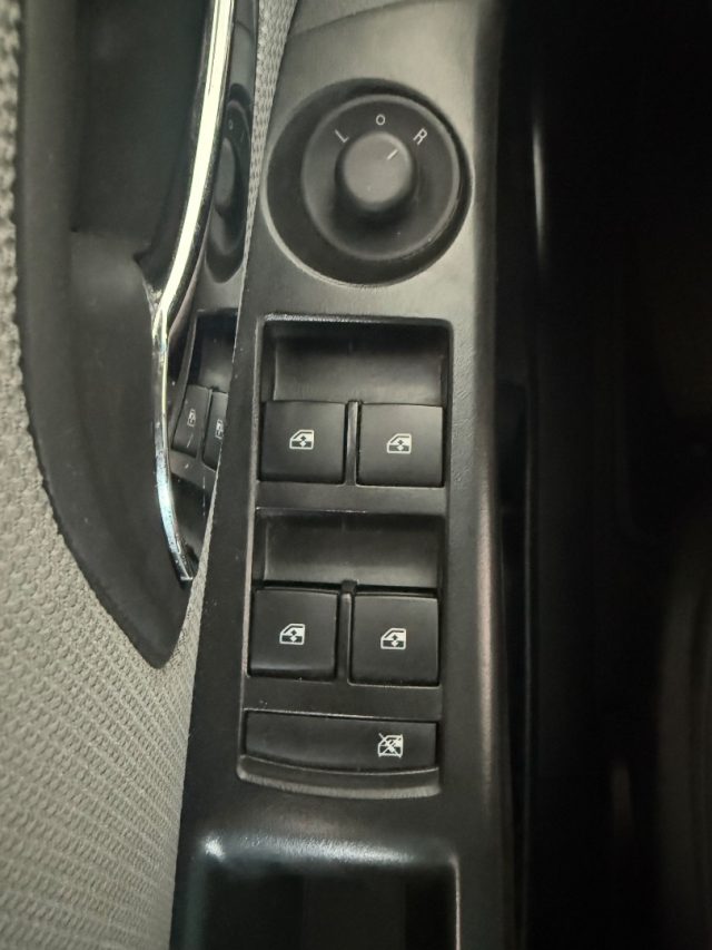 CHEVROLET CRUZE 1.6 4 PORTE LS - foto 15