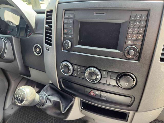 VOLKSWAGEN CRAFTER PASSO LUNGO FULL OPTIONAL - foto 7