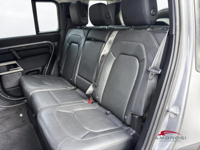 LAND ROVER DEFENDER 110 3.0D I6 MHEV SE AWD 200CV AU - foto 10