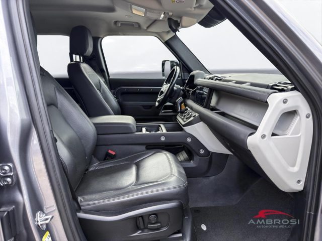 LAND ROVER DEFENDER 110 3.0D I6 MHEV SE AWD 200CV AU - foto 11