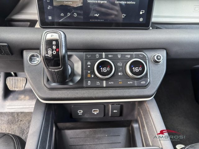 LAND ROVER DEFENDER 110 3.0D I6 MHEV SE AWD 200CV AU - foto 15