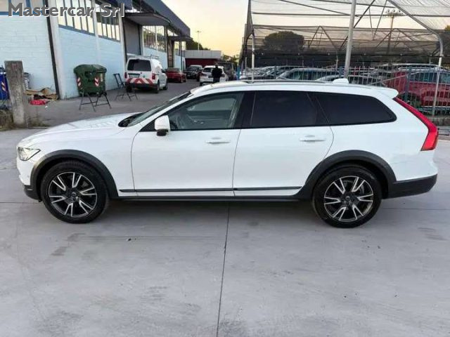 VOLVO V90 CROSS COUNTRY 2.0 D5 PRO AWD GEARTRONIC MY19 - - foto 3