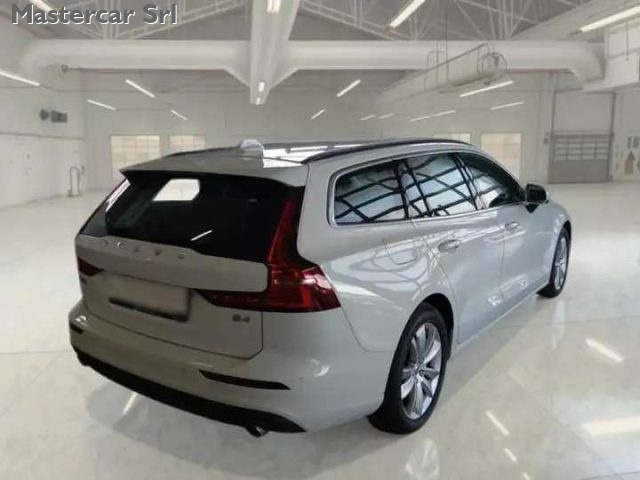 VOLVO V60 V60 2.0 B4 MOMENTUM BUSINESS PRO - foto 3