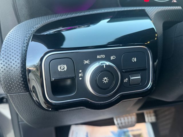 MERCEDES-BENZ A 180 PREMIUM AMG -TETTO APRIBILE - foto 22