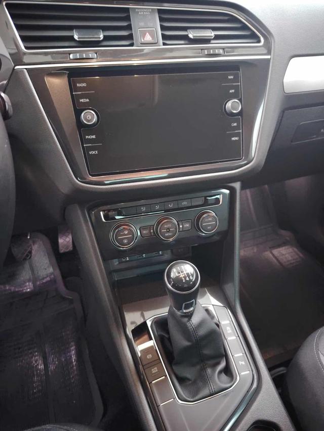 VOLKSWAGEN TIGUAN 1.6 TDI SCR STYLE 65.000KM - foto 9