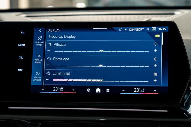 BMW X1 XDRIVE 25E MSPORT*HARMAN KARDON* - foto 35