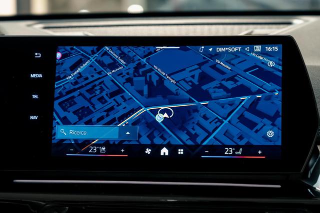 BMW X1 XDRIVE 25E MSPORT*HARMAN KARDON* - foto 31