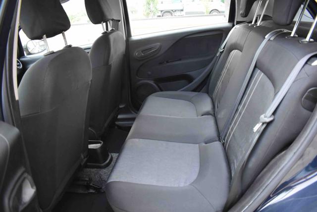 FIAT PUNTO 1.4 8V 5 PORTE EASYPOWER LOUNGE - foto 14
