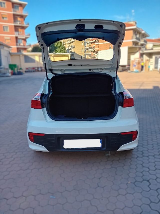 KIA RIO 1.2 - foto 7