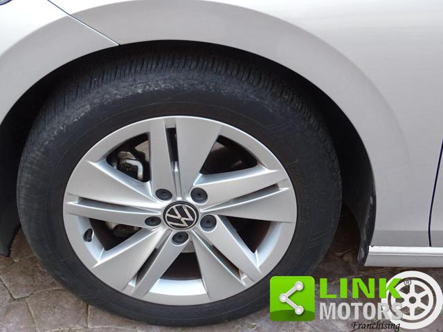 VOLKSWAGEN GOLF 8 1.0 HYBRID 115 CV - foto 14