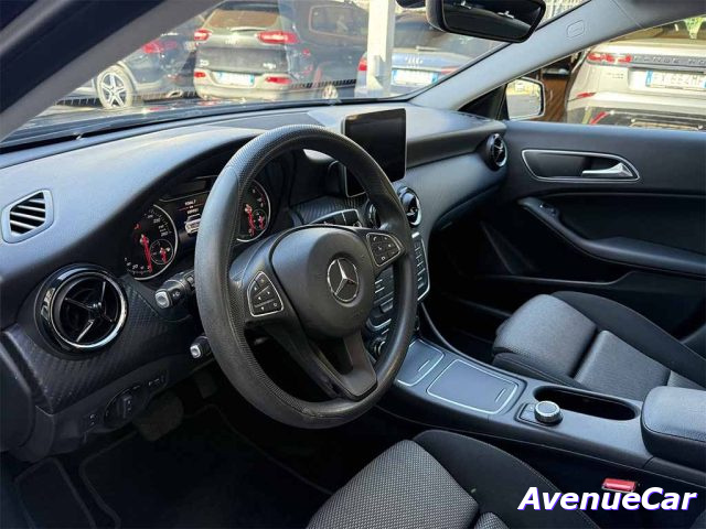 MERCEDES-BENZ GLA 180 D SPORT TELECAMERA NAVIGATORE SE - foto 11
