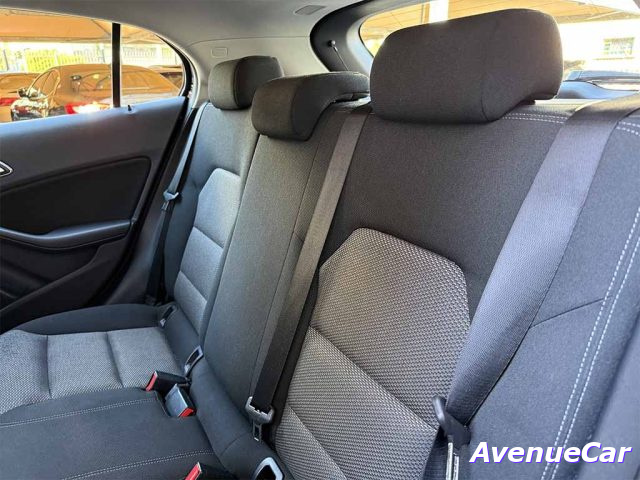 MERCEDES-BENZ GLA 180 D SPORT TELECAMERA NAVIGATORE SE - foto 25