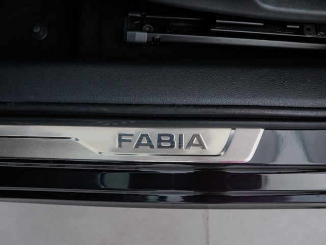 SKODA FABIA 1.0 TSI 115CV DSG SELECTION *PRO - foto 18