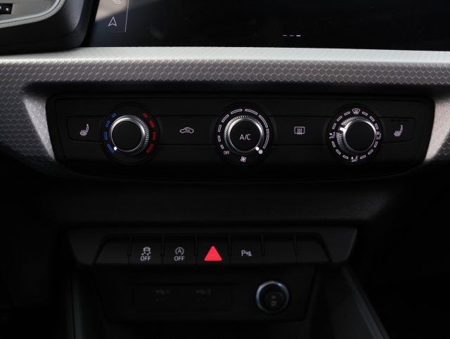 AUDI A1 SPB 30 TFSI S-TRONIC S LINE *PRO - foto 18