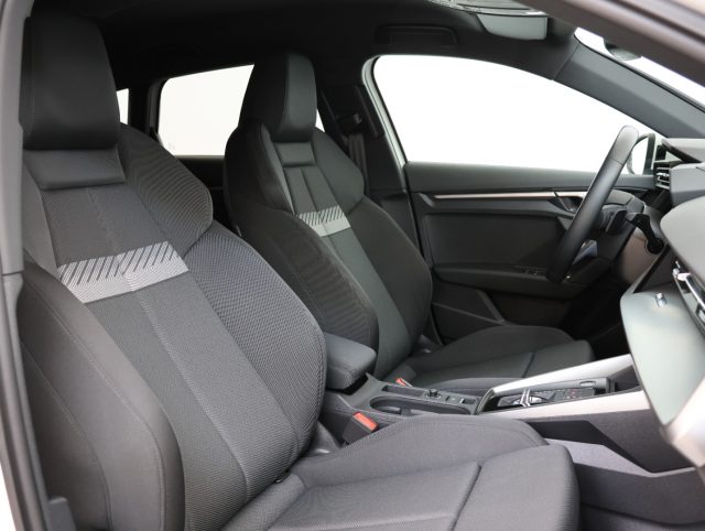 AUDI A3 SPB 35 TFSI S-TRONIC S LINE *PRO - foto 11