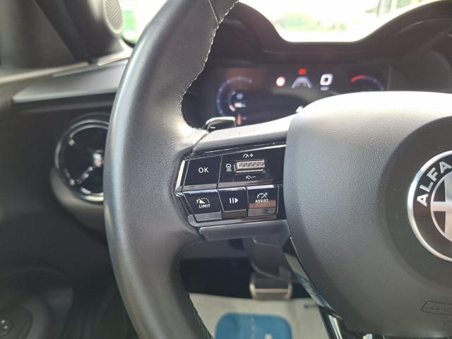 ALFA ROMEO JUNIOR 1.2 145 CV HYBRID EDCT6 SPECIALE - foto 13