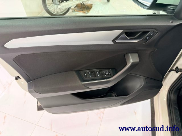 VOLKSWAGEN T-ROC 2.0 TDI SCR LIFE - foto 9
