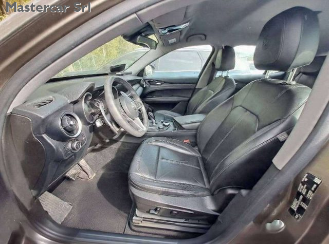 ALFA ROMEO STELVIO STELVIO 2.2 T BUSINESS Q4 180CV  - foto 5