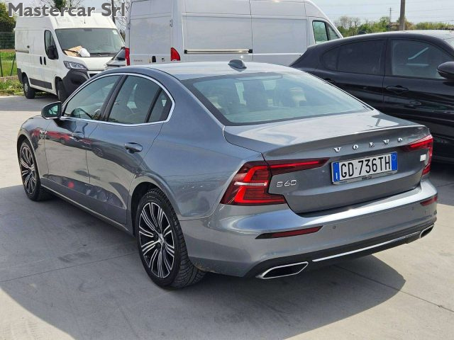 VOLVO S60 2.0 T8 PHEV INSCRIPTION AWD 303C - foto 4