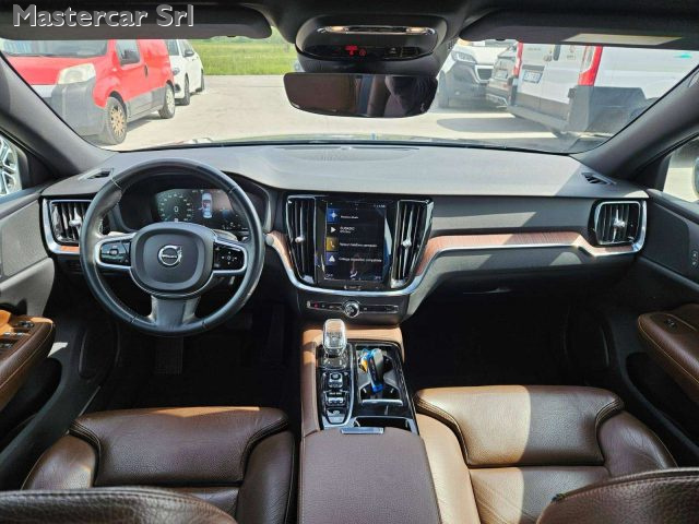 VOLVO S60 2.0 T8 PHEV INSCRIPTION AWD 303C - foto 10