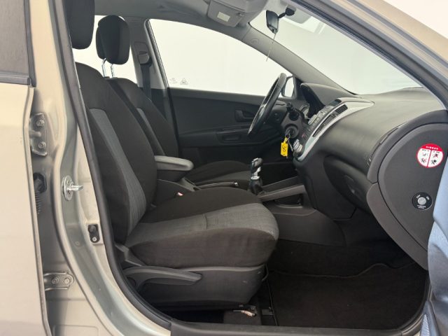 KIA CEE'D SP. WAG. 1.4 90CV EX - foto 13