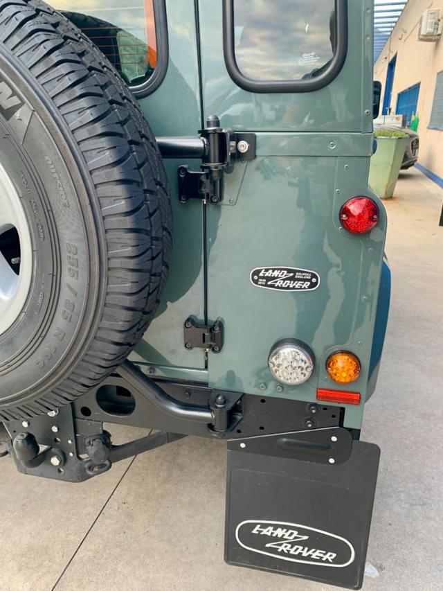 LAND ROVER DEFENDER 90 2.4 TD4  SE STUPENDA DA VETRI - foto 7