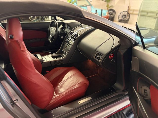 ASTON MARTIN VANTAGE ICONICA - INTERNI CARTIER - CABR - foto 12
