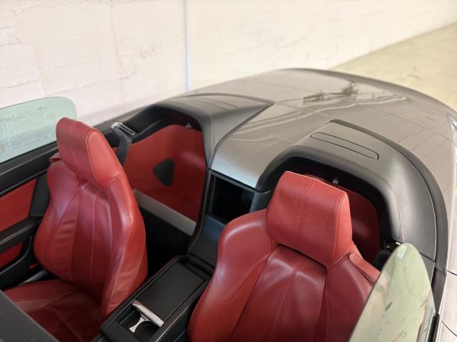 ASTON MARTIN VANTAGE ICONICA - INTERNI CARTIER - CABR - foto 16