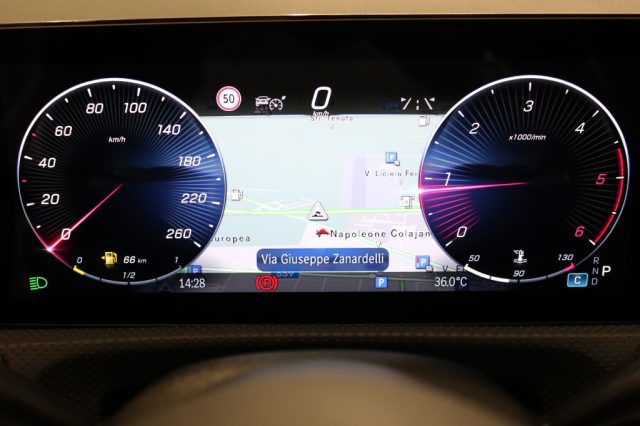 MERCEDES-BENZ CLA 220 D AUTOMATIC SHOOTING BRAKE AMG L - foto 26