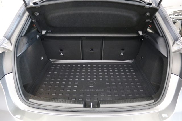 MERCEDES-BENZ A 35 AMG 4MATIC PREMIUM PLUS - foto 8