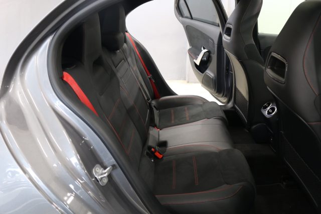 MERCEDES-BENZ A 35 AMG 4MATIC PREMIUM PLUS - foto 16