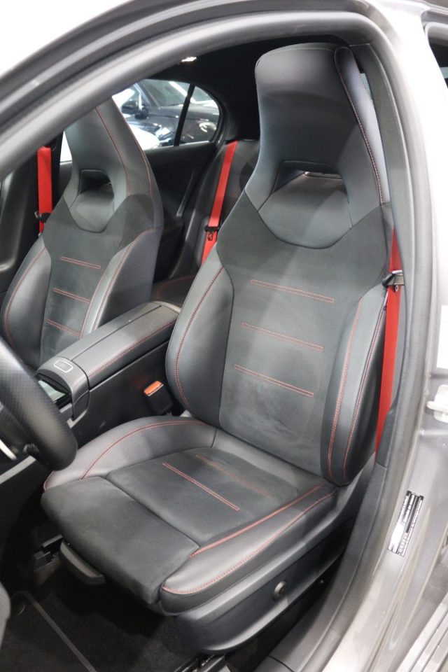 MERCEDES-BENZ A 35 AMG 4MATIC PREMIUM PLUS - foto 10
