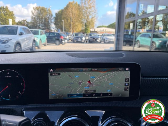 MERCEDES-BENZ A 180 D AUTOMATIC ANCHE PER NEOPATENTA - foto 12