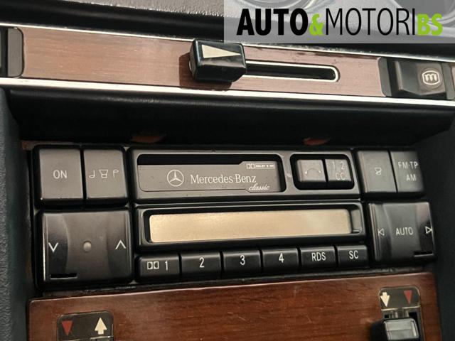 MERCEDES-BENZ SL 380 SL ROADSTER *RESTAURO RECENTE* - foto 16