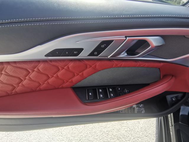 BMW M8 CABRIO COMPETITION CARBONCORE/ F - foto 15