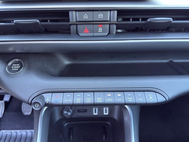 JEEP AVENGER 1.2 TURBO 100 CV SUMMIT MANUALE  - foto 18