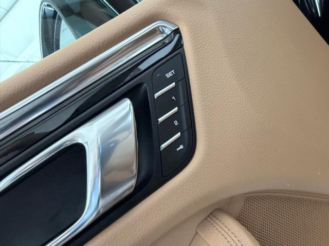 PORSCHE MACAN 3.0 DIESEL S //TETTO//20// - foto 22