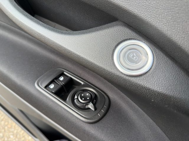 FIAT 500 BERLINA HYBRID ICON - foto 9
