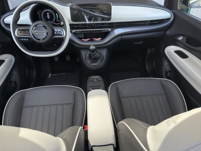 FIAT 500 BERLINA HYBRID LA PRIMA - foto 8