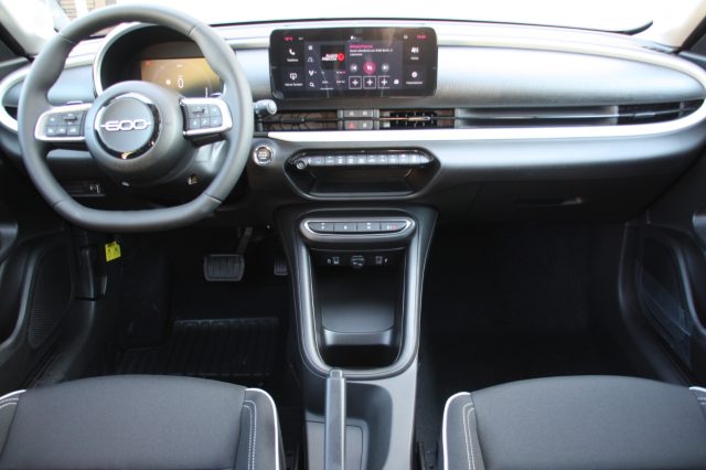 FIAT 600 1.2 110CV HYBRID 5 POSTI AUTOCAR - foto 9