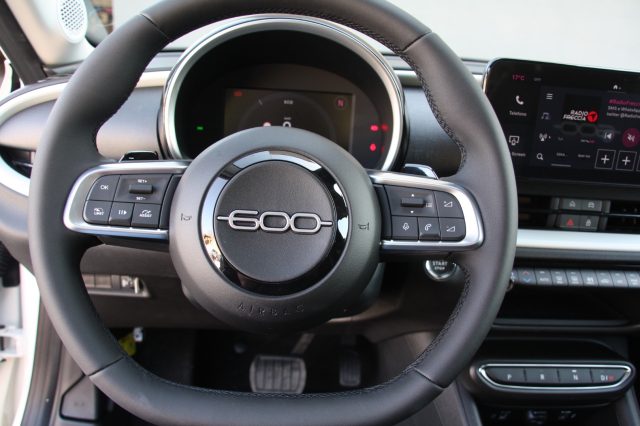 FIAT 600 1.2 110CV HYBRID 5 POSTI AUTOCAR - foto 23