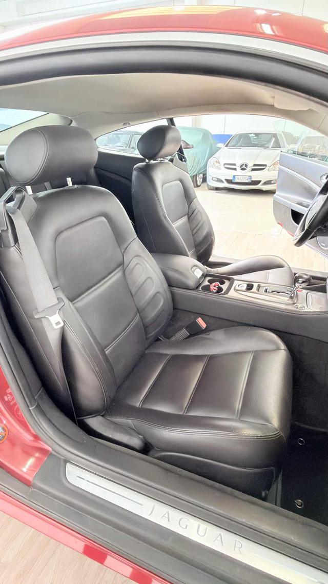 JAGUAR XKR 4.2 V8 COUPÉ SUPERCHARGED ISCRIV - foto 12