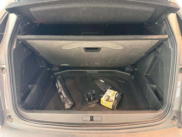 PEUGEOT 3008 BLUEHDI 130 S&S EAT8 ALLURE PACK - foto 10