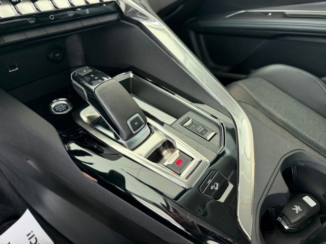 PEUGEOT 3008 BLUEHDI 130 S&S EAT8 ALLURE PACK - foto 17