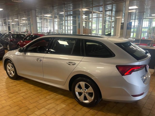 SKODA OCTAVIA 1.0 TSI WAGON EXECUTIVE NAVI LED - foto 3