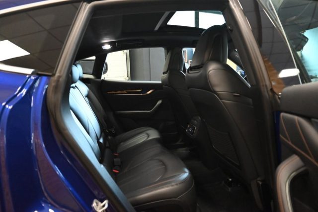 MASERATI LEVANTE 3.0V6 MODENA 350CV F1 TET.21"RAD - foto 11