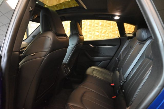 MASERATI LEVANTE 3.0V6 MODENA 350CV F1 TET.21"RAD - foto 33