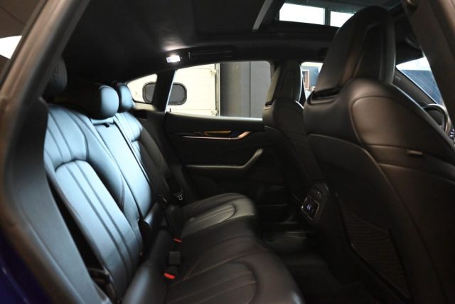 MASERATI LEVANTE 3.0V6 MODENA 350CV F1 TET.21"RAD - foto 39