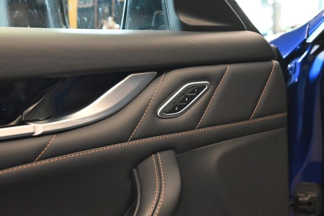 MASERATI LEVANTE 3.0V6 MODENA 350CV F1 TET.21"RAD - foto 47